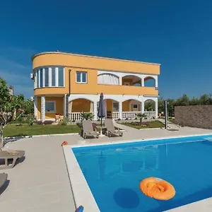 Vukancic Apartment